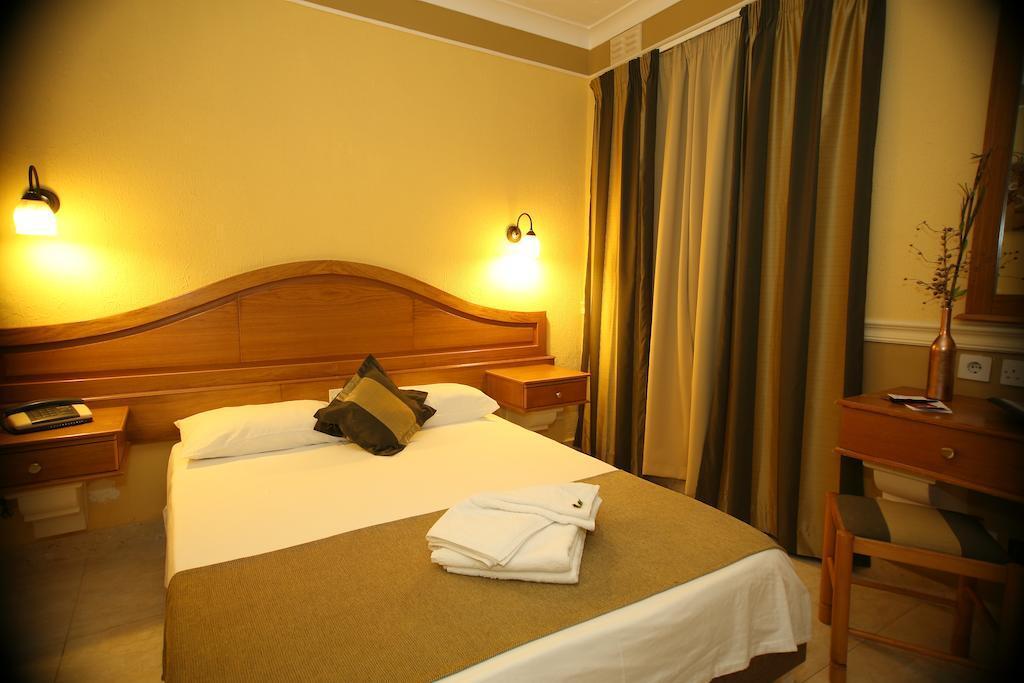 Soreda Hotel Qawra Esterno foto
